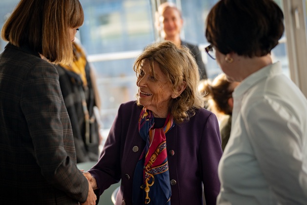 Dr. h.c. mult. Charlotte Knobloch im Gespräch mit Rebecca Cordes