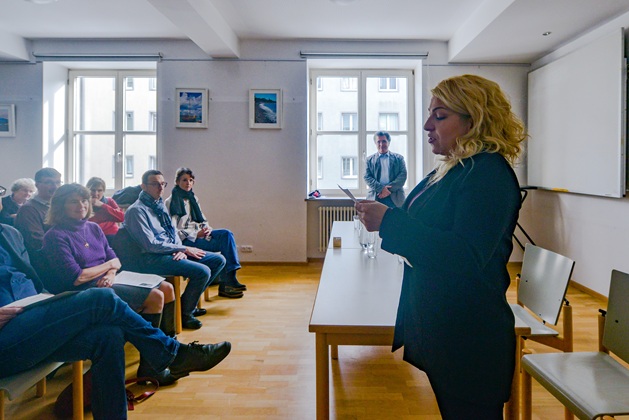 Gedenkveranstaltung im Griechischen Haus, Leiterin