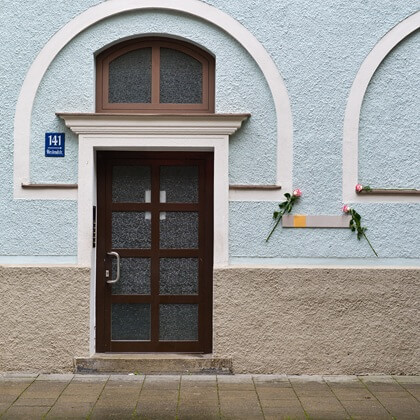 Erinnerungszeichen in der Westendstraße 141