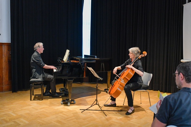 Dr. Eva Tyrell, Cello, und Dr. Johannes Trägner-Born, Klavier