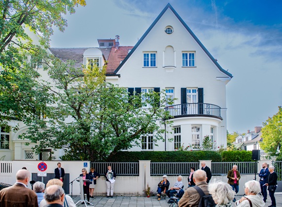 Gedenkveranstaltung in der Gaußstraße