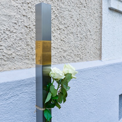 Erinnerungszeichen für Regina und Martin Hallerz