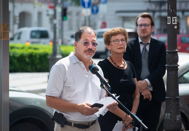 Gary Schwager, Angehöriger