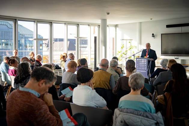 Stefan Dickas verliest die Biografie von Georg Bautler