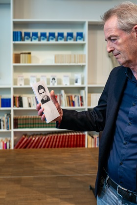 Thomas Hennet, Initiator of the Memorial Sign