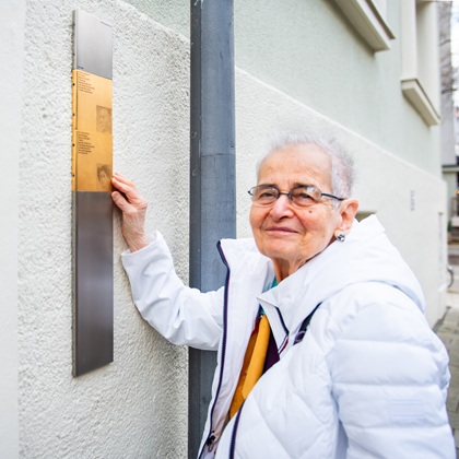Anna Maria Abernathy, Angehörige der Familie Hirschberg/Marx