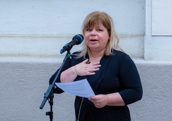 Raquel Hirsch, Angehörige, stellt die Biografie von Alexander Lubranczyk vor