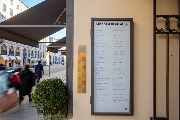 Memorial Signs for employees Kammerspiele